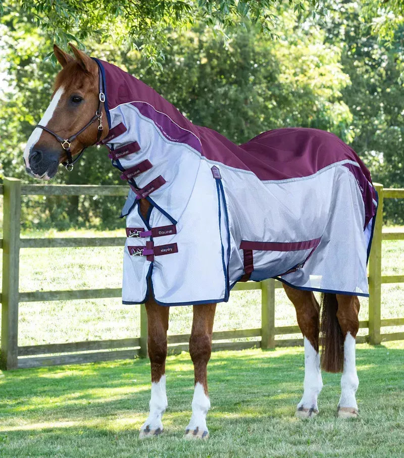 Premier Equine Buster Stay-Dry Super Lite Fly Rug With Surcingles in Wine