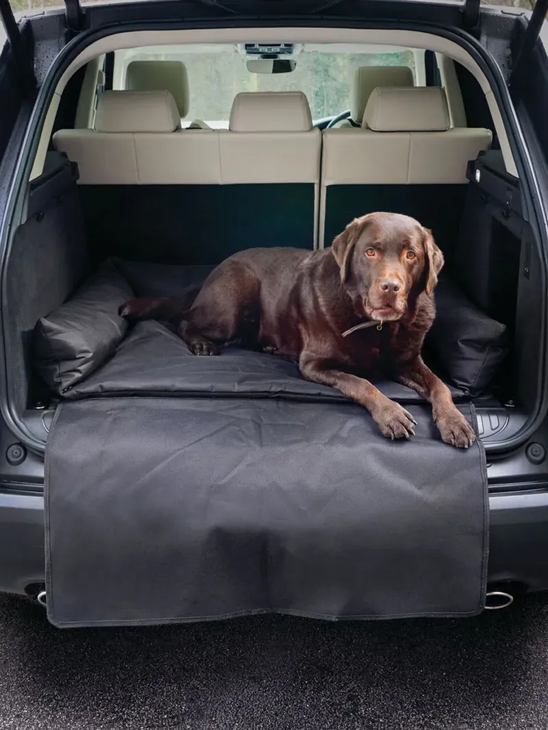 Danish Design Medium Boot Bed in Black