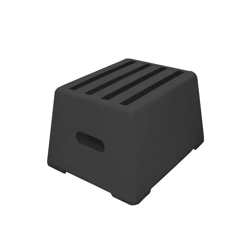 Classic Showjumps Premium One Tread Mounting Block in Black