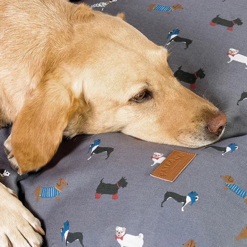 Danish Design Large FatFace Marching Dogs Duvet Cover in Grey-5