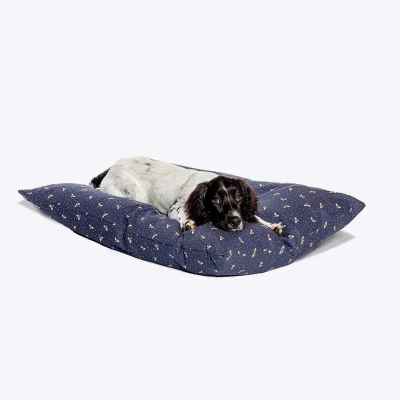 Danish Design Large FatFace Spotty Bees Duvet Cover Spare in Navy-3