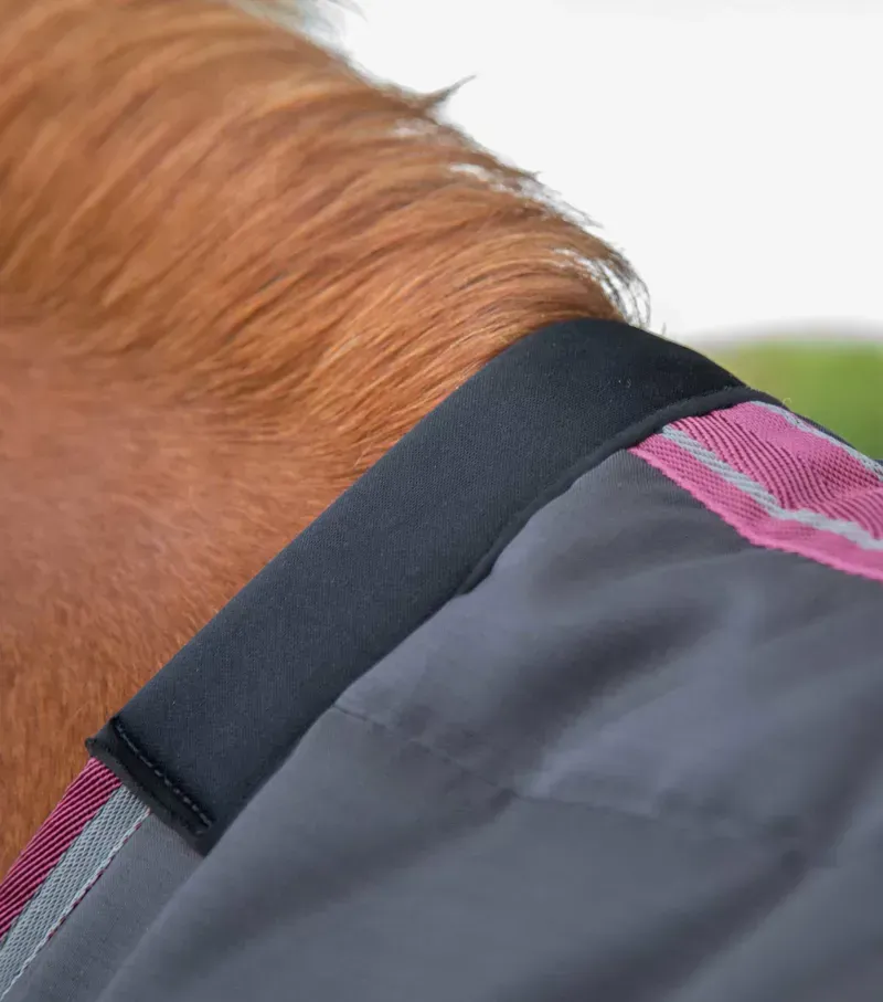 Premier Equine 200g Garissa Stable Rug in Black-1