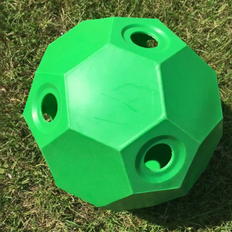 Parallax Small Holed Hay Play in Green