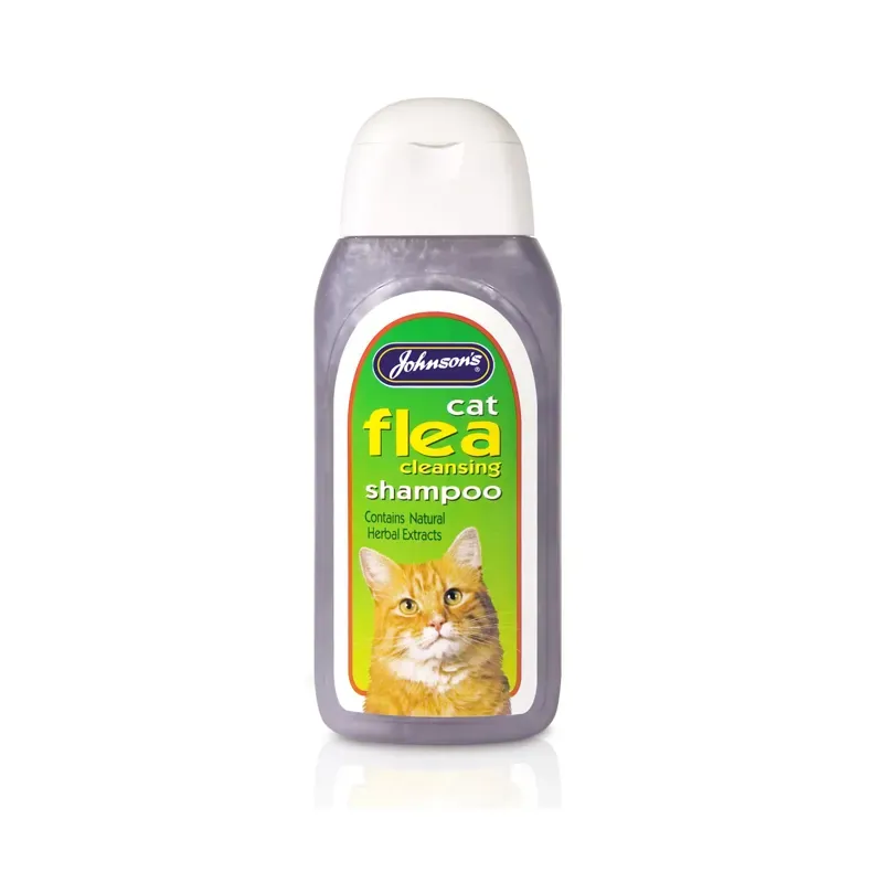 Johnson's Veterinary 125ml Cat Flea Cleaning Shampoo in Green