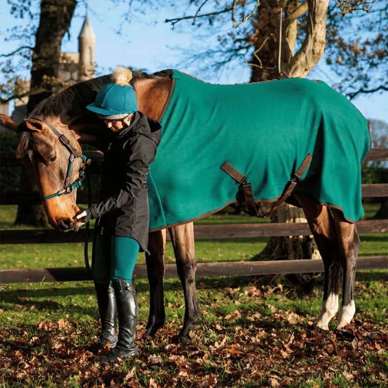 Cameo Fleece Show Rug - Evergreen