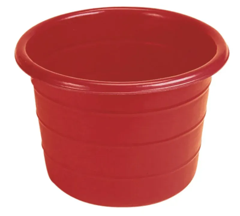 Stubbs Feed Bin/Water Butt in Red