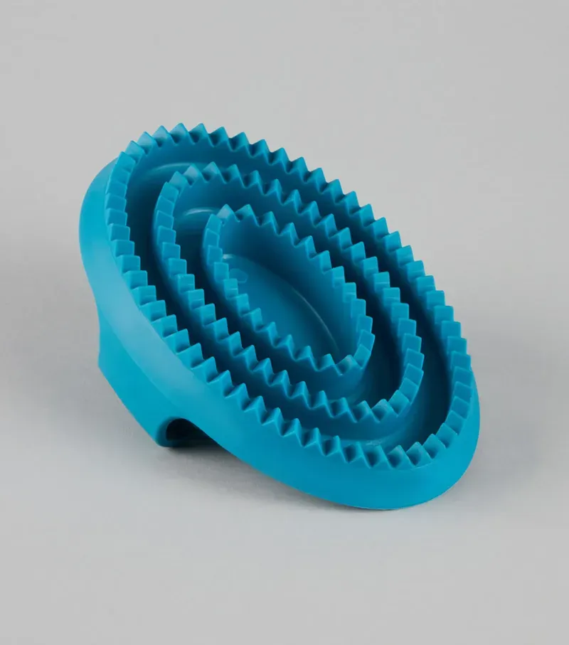 Premier Equine Rubber Curry Comb in Med Blue-1