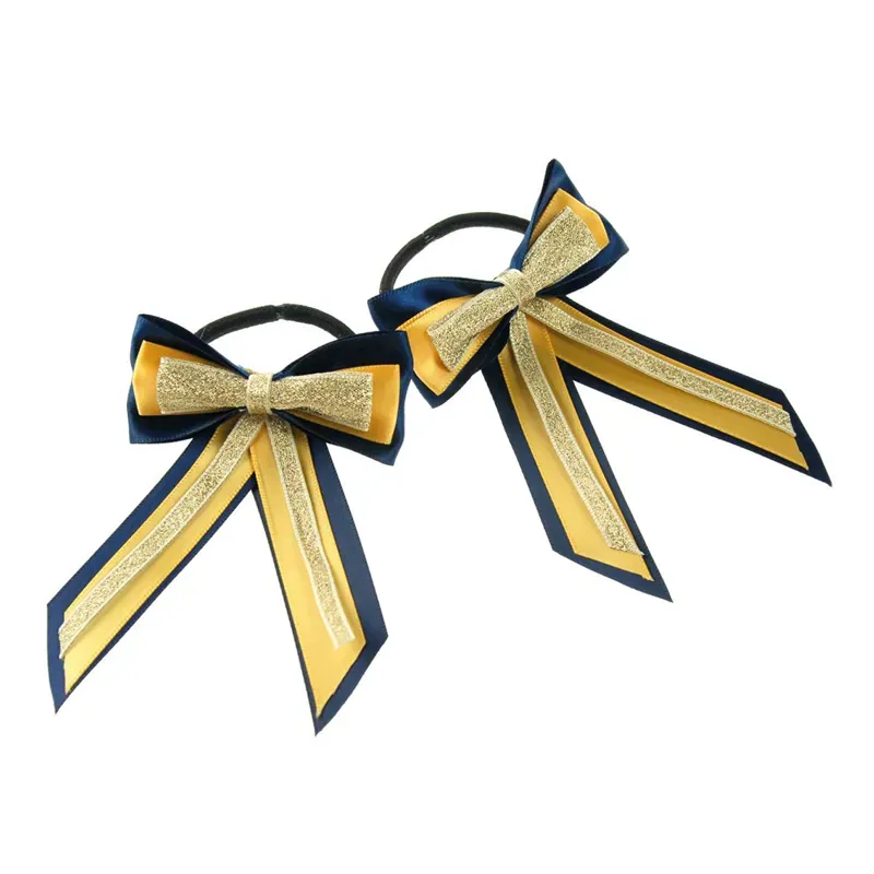ShowQuest Pair Piggy Bow and Tails in Gold