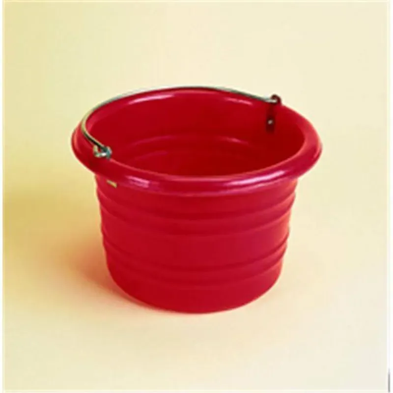 Stubbs Jumbo Feed/Water Bucket in Red