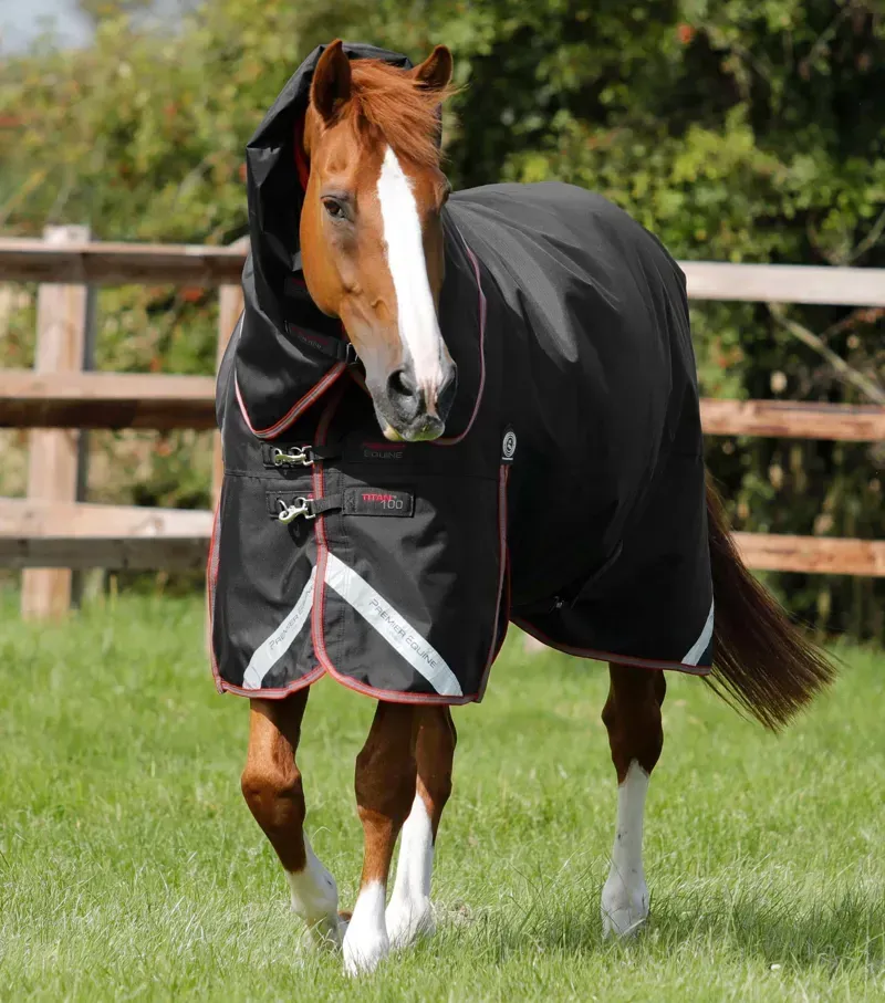 Premier Equine Titan 100g Turnout Rug With Snug-Fit Neck Cover in Black