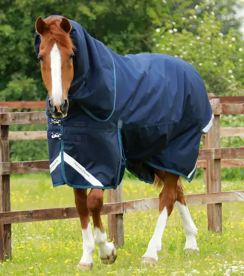 Premier Equine 200g Titan Turnout Rug With Snug-Fit Neck Cover in Navy