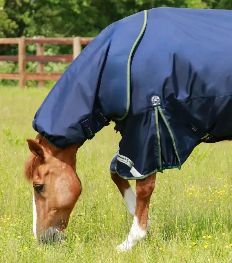 Premier Equine 40g Titan Turnout Rug With Snug-Fit Neck Cover in Navy-2