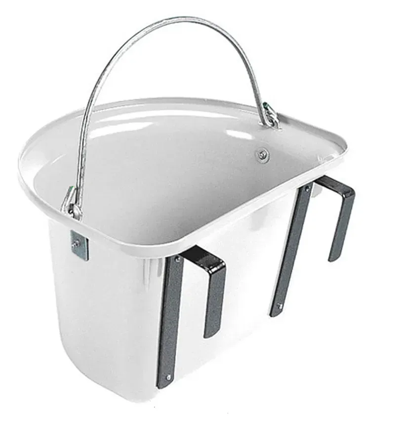 Stubbs Plastic Portable Manger/Grooming Bucket in White